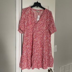 Adorable lLoft dress.  Perfect pink for the Barbie crazy